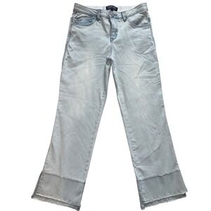 Women's Size 6‎ Wide Legged Light Wash Jeans Pre-Loved